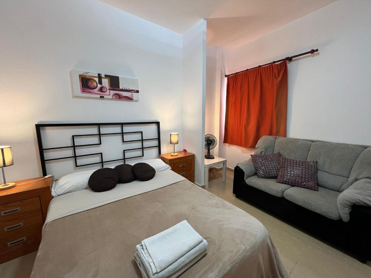 Alcamar Alquiler De Habitacion Privadas Con Bano Compartido Y Areas Comunes Alcala  Ngoại thất bức ảnh
